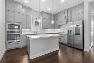 8451 Bronzegate Trail, Frisco, TX 75034 - photo 5