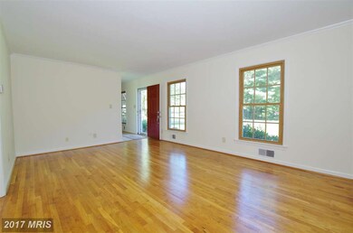 17621 Princess Anne Dr, Olney, MD 20832 - photo 6