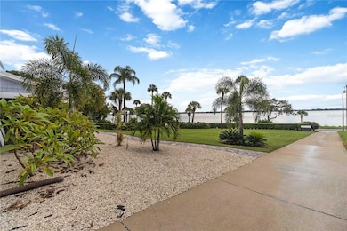 711 N Indian River Dr, Cocoa, FL 32922 - photo 2