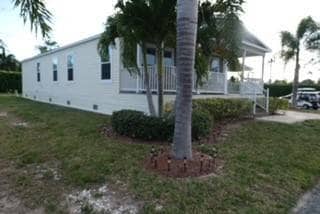 37 Apple Tree Ln, Naples, FL 34112 - photo 2