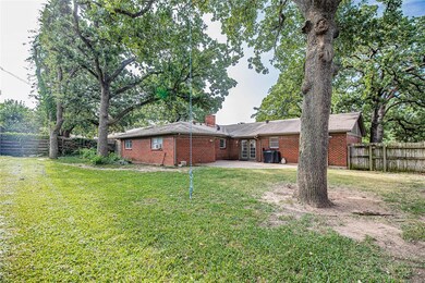 844 Woodcrest Dr, Hurst, TX 76053 - photo 5