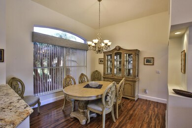 1291 Royal Pointe