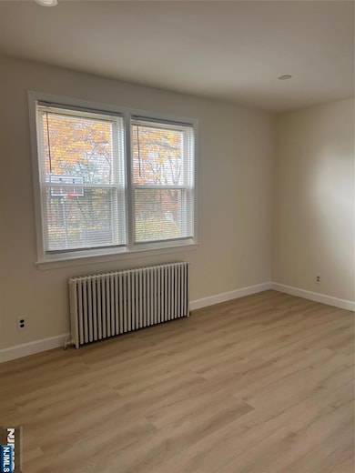 14 Fournier Crescent unit 16, Elmwood Park, NJ 07407 - photo 6