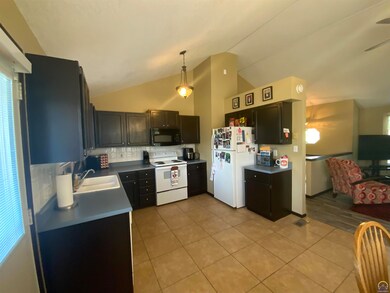7207 SW 25th Ct, Topeka, KS 66614 - photo 6