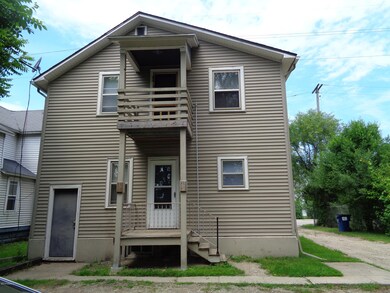1004Crosstown ext 006