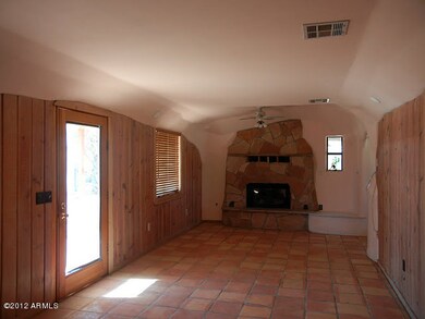 Great Room w/Fireplace