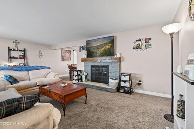 4401WWalnutSt-5copy