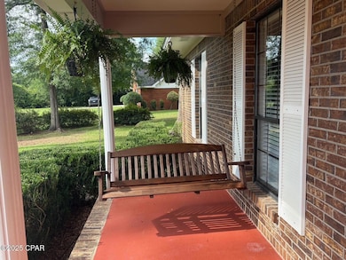 2802 Jackson Bluff Rd, Marianna, FL 32446 - photo 2