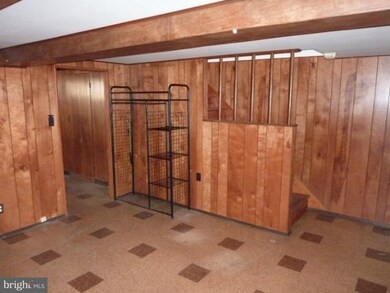 7521 Hillsway Ave, Parkville, MD 21234 - photo 5