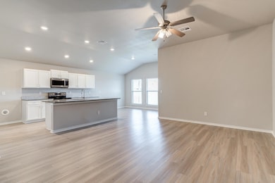 10421 Waverly Ave, Lubbock, TX 79424 - photo 2