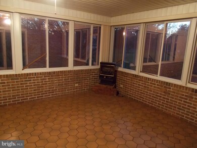 1715 Mount Aetna Rd, Hagerstown, MD 21742 - photo 6