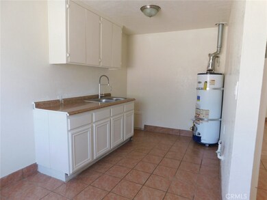 16798 E St, Victorville, CA 92395 - photo 3