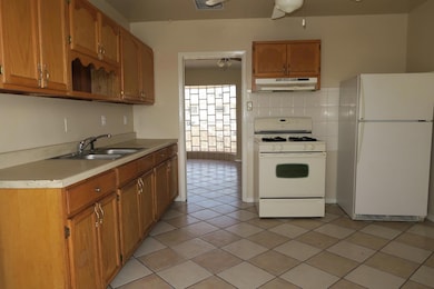 7318 Wilcox Dr, El Paso, TX 79915 - photo 6