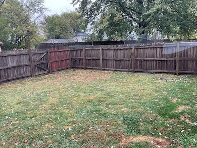 1220 E Warren St, Bucyrus, OH 44820 - photo 4