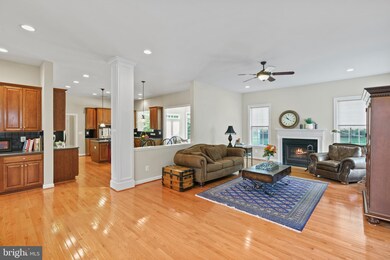 7318 Beechwood Dr, Springfield, VA 22153 - photo 5