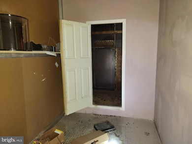 1154 N Stricker St, Baltimore, MD 21217 - photo 7