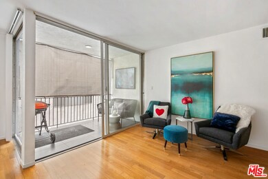 1539 N Laurel Ave unit 301, Los Angeles, CA 90046 - photo 6