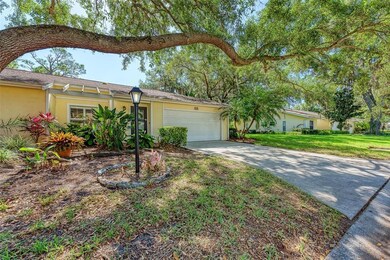 3933 Oakhurst Blvd unit 3012, Sarasota, FL 34233 - photo 2