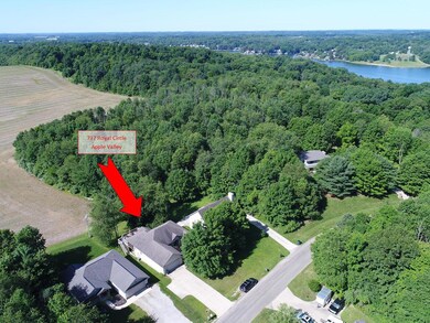 737 Royal Cir, Howard, OH 43028 - photo 2