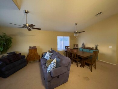 Front room2
