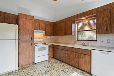 NEW OVEN & DISHWASHER