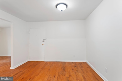 11611 Vantage Hill Rd unit 1A, Reston, VA 20190 - photo 5