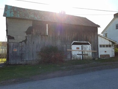 Detached garage/barn