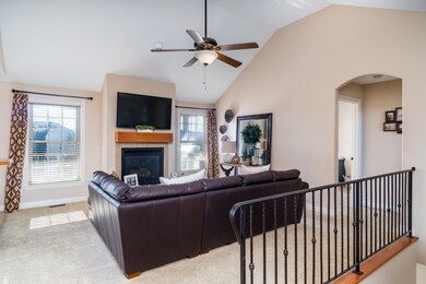 870 W Pembrook Ave-1
