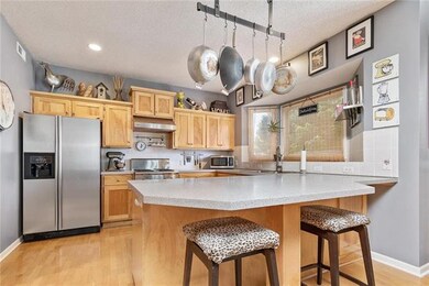 5410 Hilltop Dr, Shawnee, KS 66226 - photo 7