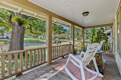 2123 38th St, Des Moines, IA 50310 - photo 4