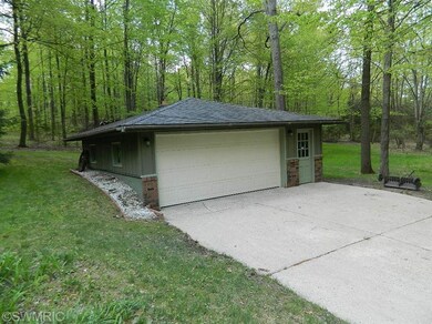 400 Lincoln Lake Ave NE, Lowell, MI 49331 - photo 2