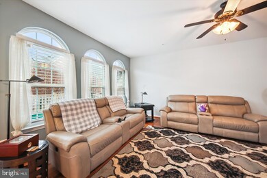 944 Hall Station Dr, Bowie, MD 20721 - photo 6