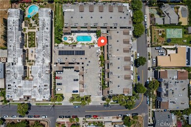 2604 E 20th St unit 304F, Signal Hill, CA 90755 - photo 2