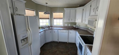 36330 Le Sabre Way, Zephyrhills, FL 33541 - photo 3