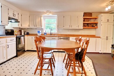 119 Turner St, Bethlehem, NH 03574 - photo 5