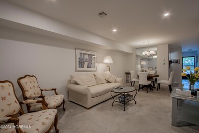 10 Friendship Ct, Red Bank, NJ 07701 - photo 5