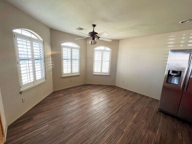 814 Mimosa Ave, Alamogordo, NM 88310 - photo 2