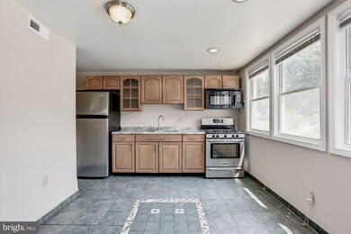 330 Bigley Ave, Halethorpe, MD 21227 - photo 2