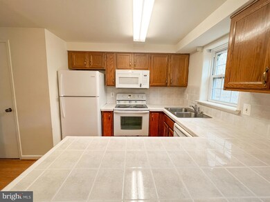13206 Lantern Hill Ct, Silver Spring, MD 20906 - photo 7