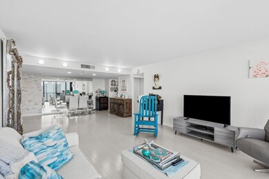 Palm Beach House unit 2004, West Palm Beach, FL 33407 - photo 3