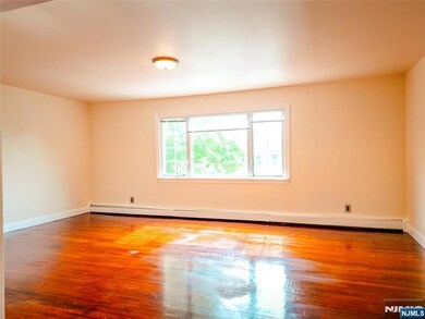 104 Eastern Way unit 2nd floor, Rutherford, NJ 07070 - photo 4