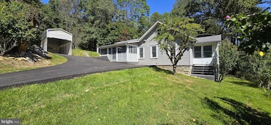 15215 Charmian Rd, Blue Ridge Summit, PA 17214 - photo 2