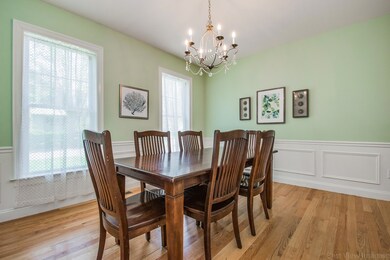 39 Oneida Rd, Acton, MA 01720 - photo 4