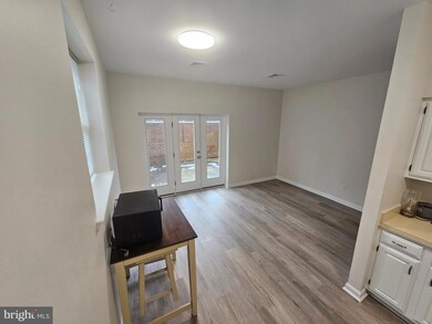 255 W Uwchlan Ave, Downingtown, PA 19335 - photo 4