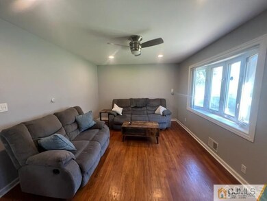 59 Beech St, Fords, NJ 08863 - photo 4