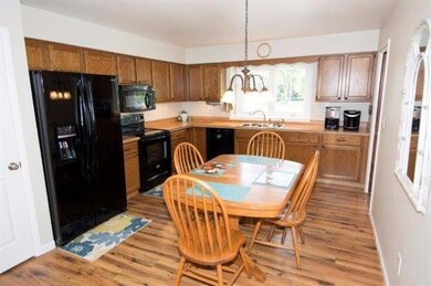 5621 Nature Ct, Ann Arbor, MI 48108 - photo 3