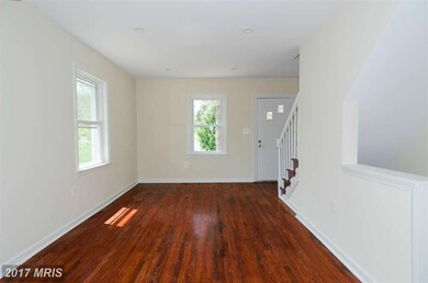 387 Marydell Rd, Baltimore, MD 21229 - photo 4