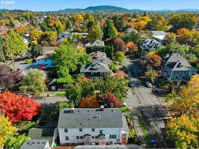 2451 SE Salmon St, Portland, OR 97214 - photo 6