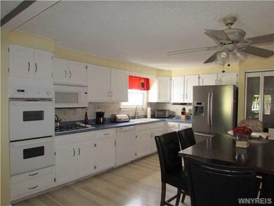 Kitchen Built in double over and stove top