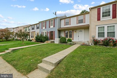 64 Triple Crown Ct, Windsor Mill, MD 21244 - photo 2